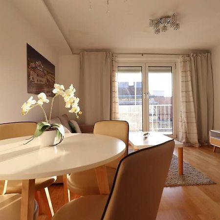 Brilliant View: Balcony Home, Modern, Stylish And Newly Renovated Vídeň Exteriér fotografie